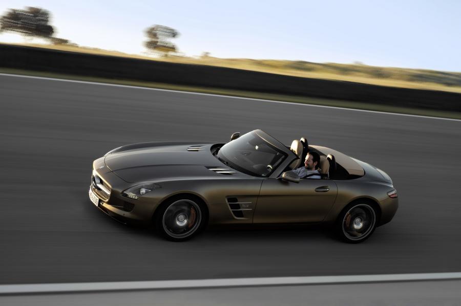  Mercedes-Benz SLS AMG Roadster 2012 года  (фото 150 из 198)